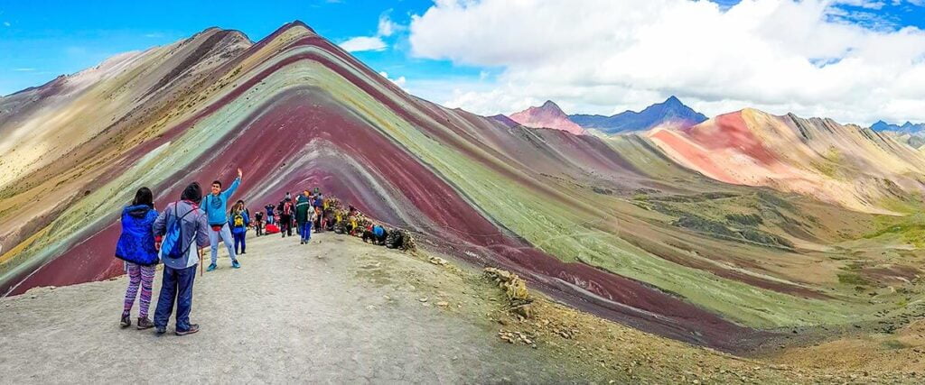 montana de colores tour