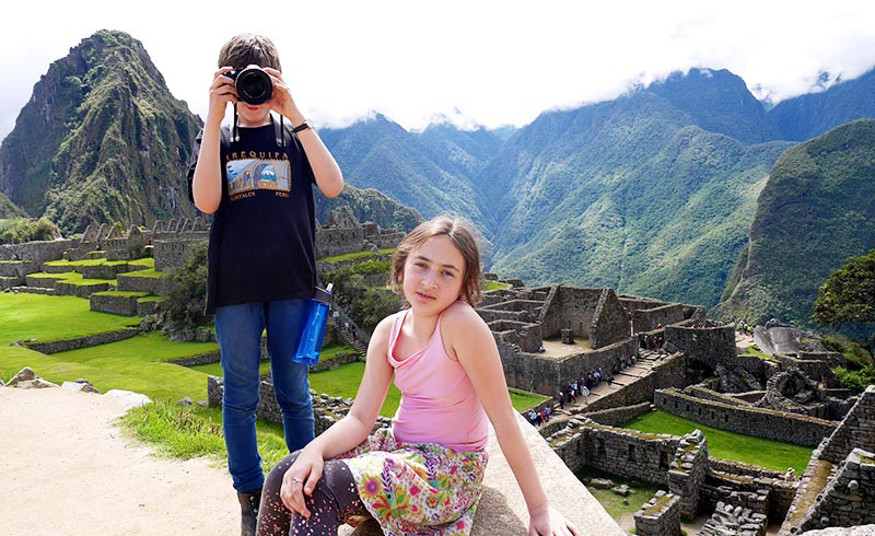 Machu Picchu with Children - Visita Machu Picchu con ninos Machu Picchu with children from 8 to 12 years old