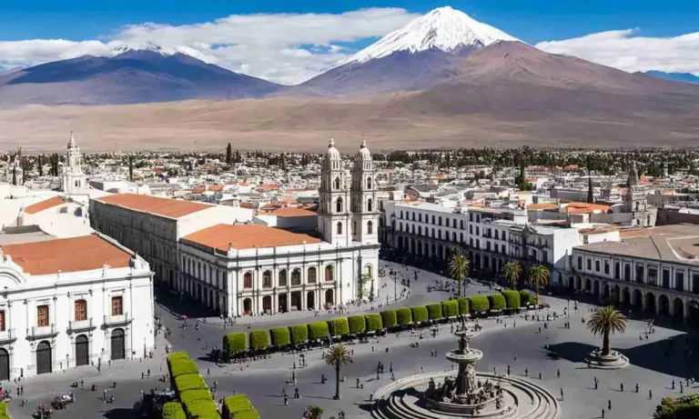 downtown-arequipa-peru