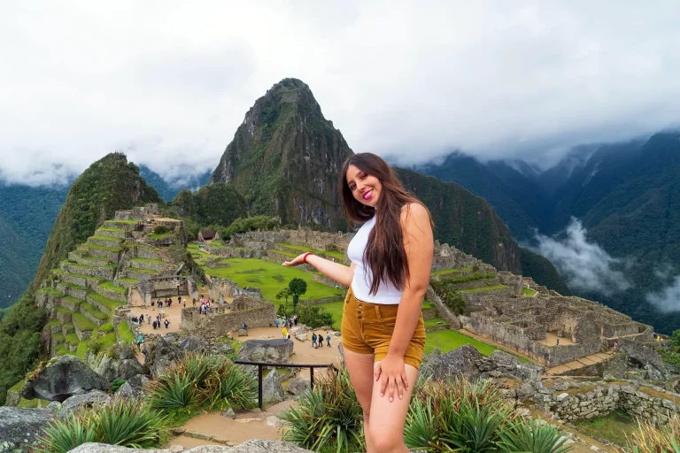 mejor-toma-de-nuestra-pasajera-latina-en-machu-picchu