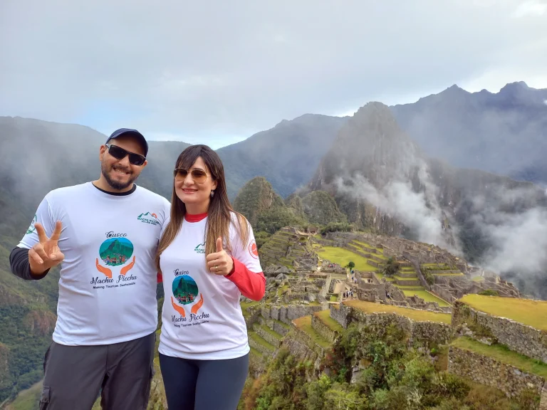 turistas-mexicanos-en-machu-picchu