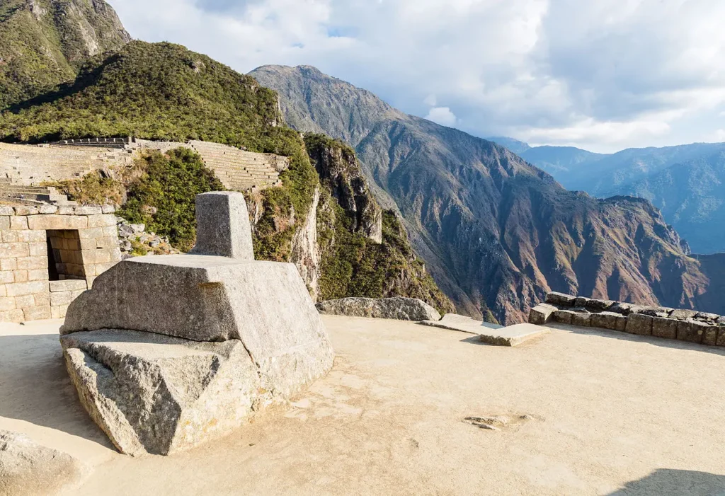 Machu Picchu Citadel: Circuits, Attractions, and Tips for Your 2026 Visit - intihuatana intihuatana