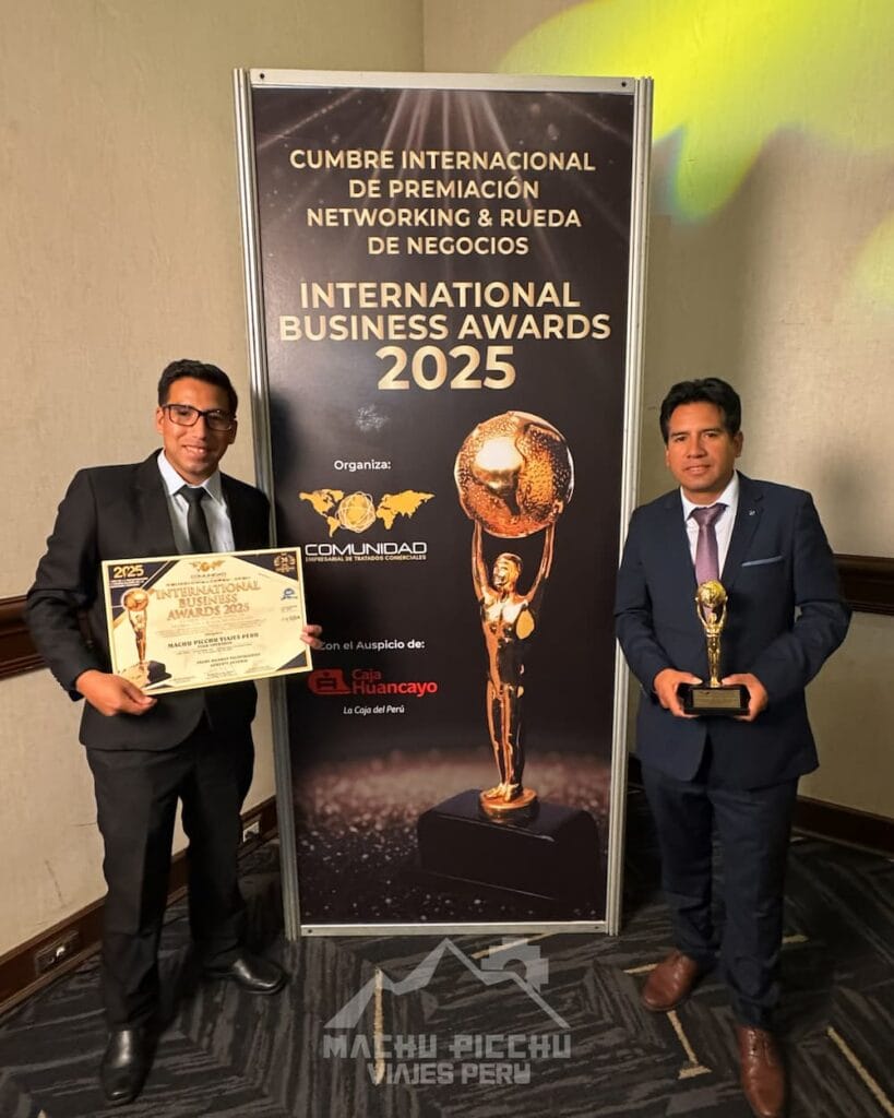 Nuestros Premios y Reconocimientos - business business
