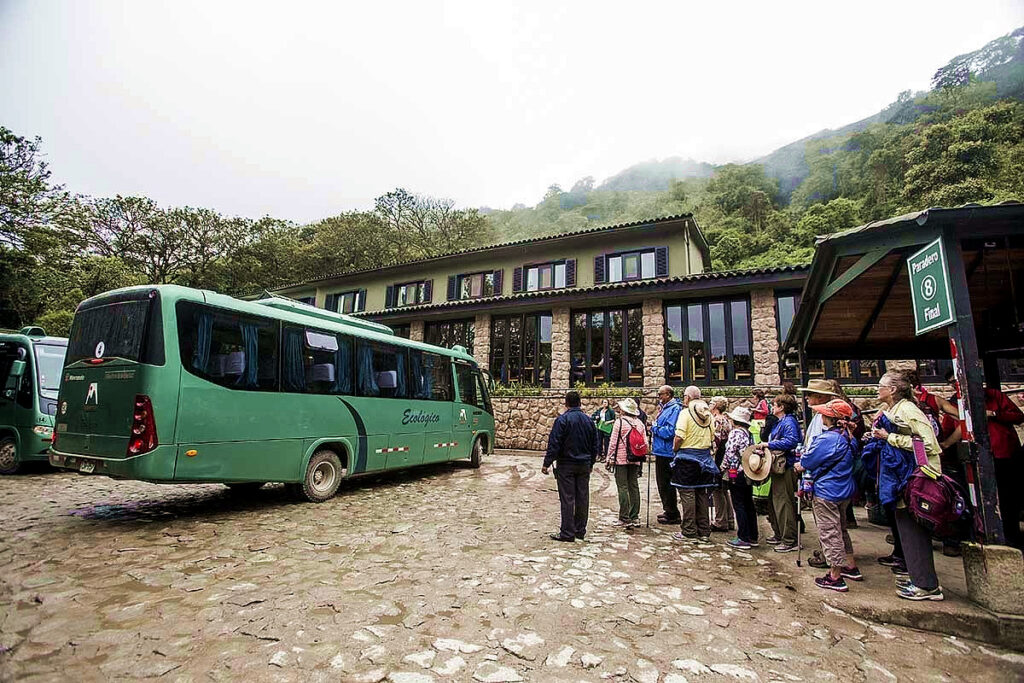 How to get from Aguas Calientes up to Machu Picchu: bus or hike - Bus de Bajada Bus Down