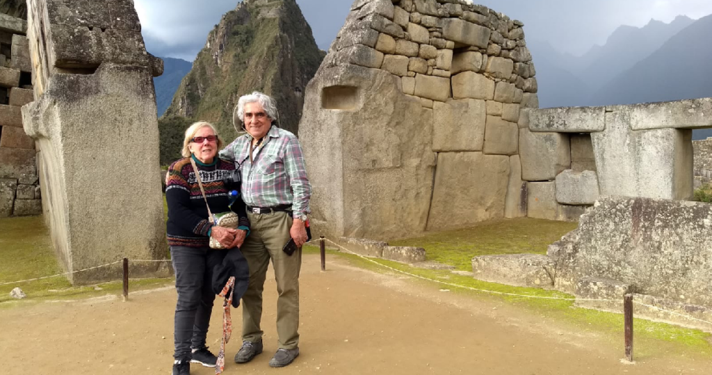 Machu Picchu adulto mayor