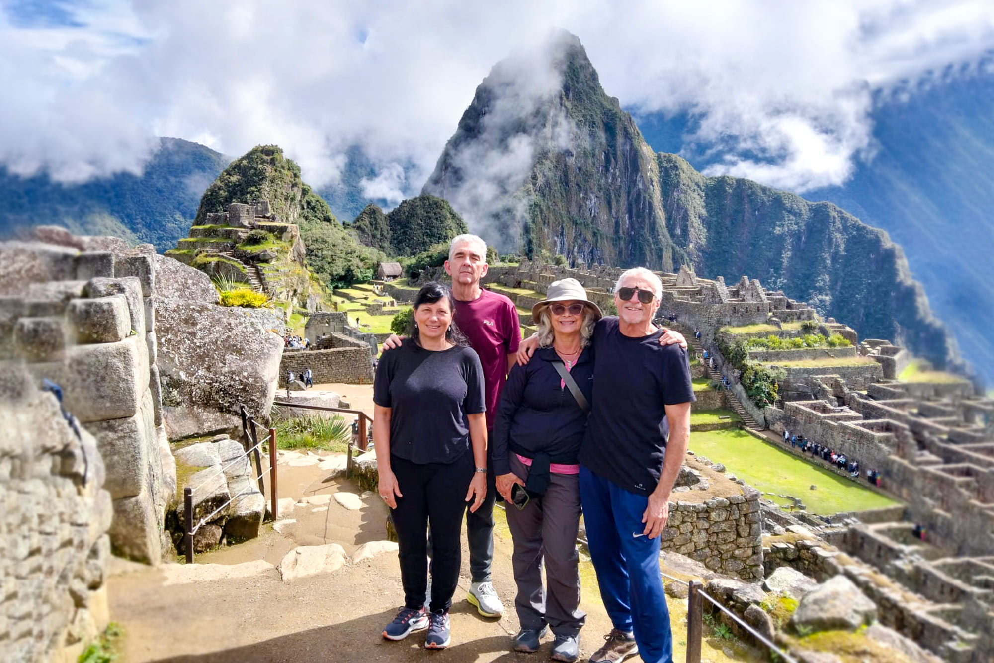 Machu Pichcu adultos Mayores
