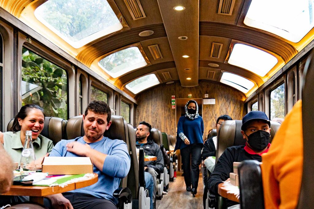 Cómo planificar un viaje a Machu Picchu en pareja: Guía práctica - Tren a Machu Picchu en pareja Tren a Machu Picchu en pareja