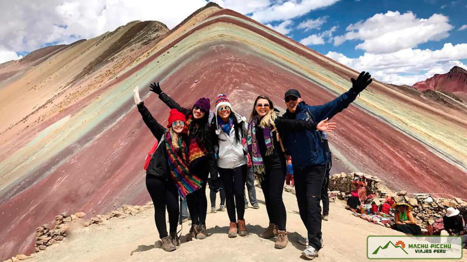 Beneficios del Trekking en Perú - Montana de colores Montana de colores
